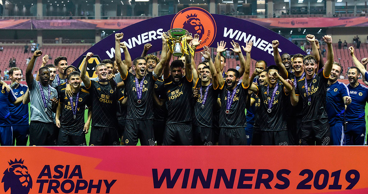 狼队夺得2019年英超亚洲杯冠军。（法新社）