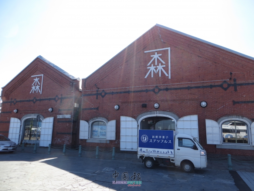 金森红砖仓库由四座红砖仓库组成的商业广场，自1909年开始改建。