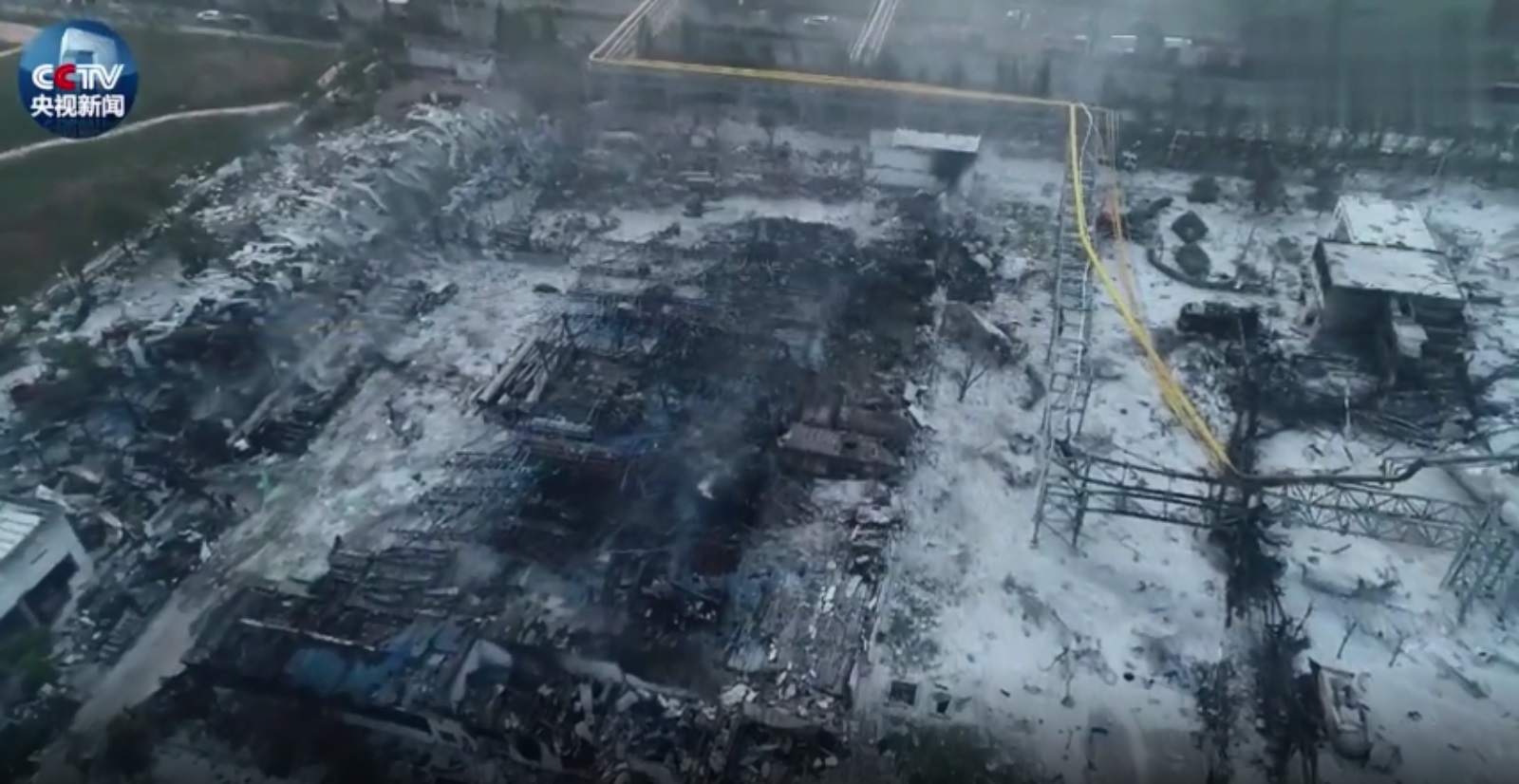 气化厂爆炸后的画面。
