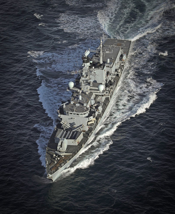 英国皇家海军护卫舰蒙特罗斯号。