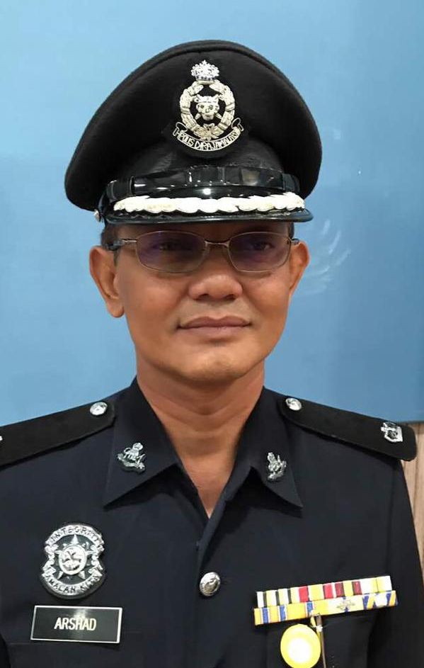 阿尔萨阿布：警方扣留嫌犯时，尿检呈阳性。