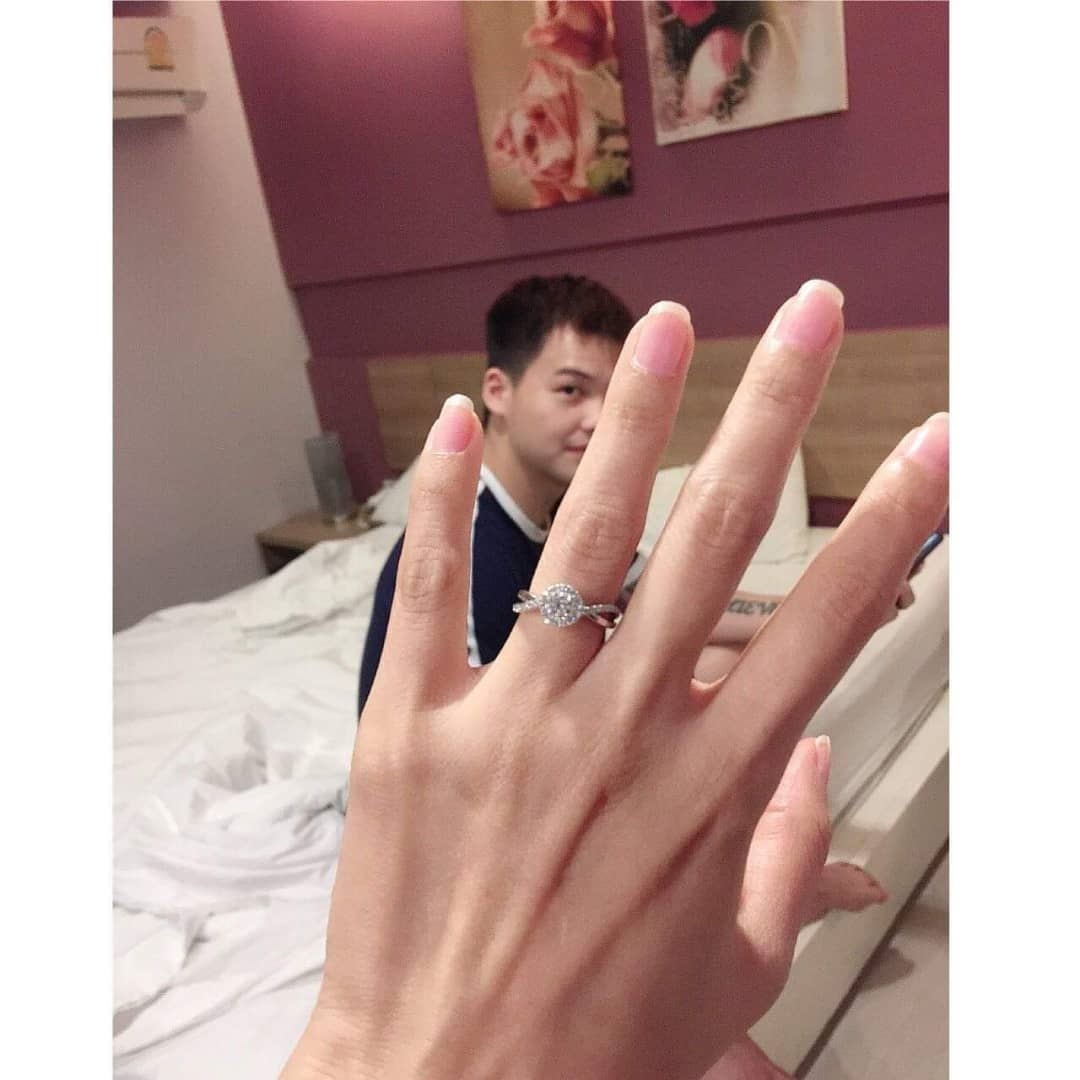 张御宇通过社交平台，向女友求婚成功。（图取自张御宇面子书）