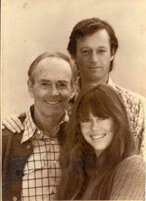 彼德方达出身于演员家庭，父亲是好莱坞传奇人物、奥斯卡影帝亨利方达（Henry Fonda），姊姊珍芳达（Jane Fonda）也是两届奥斯卡影后。