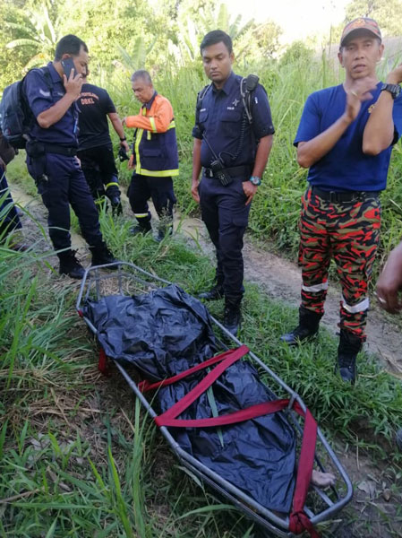 搜救队伍经过6小时搜救后，终寻获男子尸体。