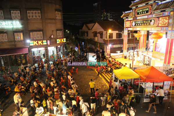马六甲第25届全国年少情“告别．珍重”生活营推介礼在鸡场街文化坊舞台进行。