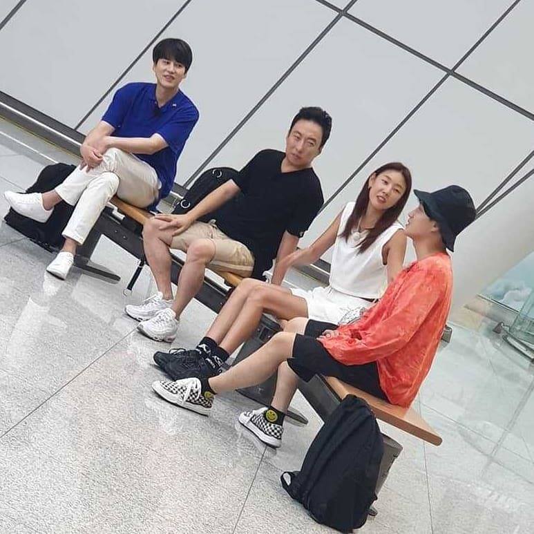 圭贤（左起）、朴明洙、韩惠珍、李龙真被直击现身韩国仁川机场，准备前往大马拍摄《更穷游豪华团》。