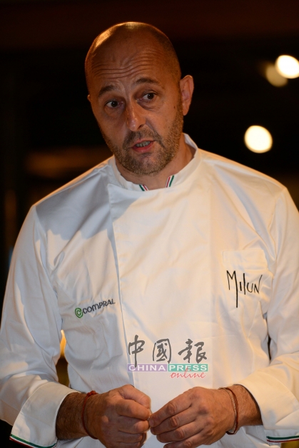 Chef Riccardo Milone经常出现在烹饪节目中，也成为Pidmontese Beef合作社大使，但他仍然保持谦逊的态度，赢得烹饪界的推崇和赞赏。