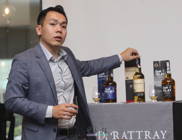 Drinks Alliance的執行經理Ben Ng建議大家多做嚐試，便會在威士忌與月餅當中找到更有趣的配搭。