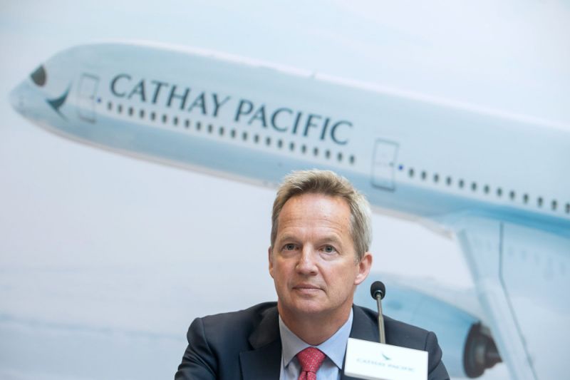 国泰航空英籍行政总裁何杲辞任。