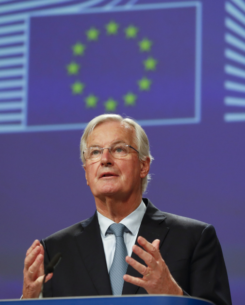 欧盟首席脱欧谈判员巴尼耶周四在布鲁塞尔的欧盟总部发表讲话。（美联社）