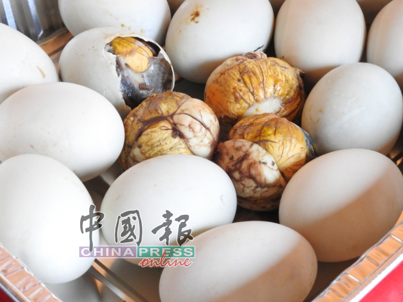 Balut就是鸭仔蛋，也就是受精孵化约15天的蛋。