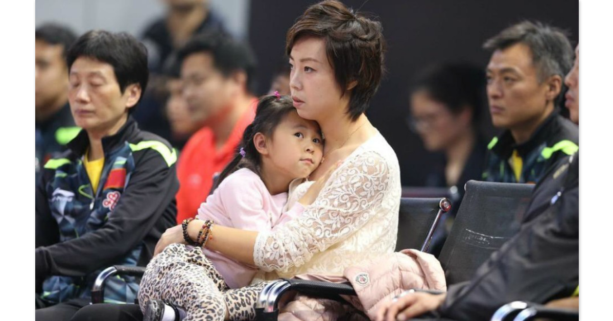 张怡宁和女儿。