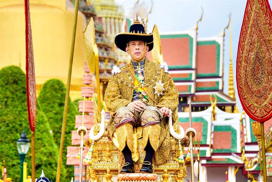 泰王瓦吉拉隆功是目前全球王室富豪榜第1名。