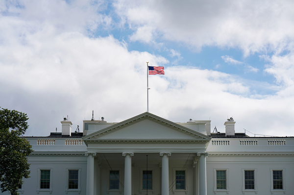 白宫表示，不会配合众议院的总统弹劾调查。