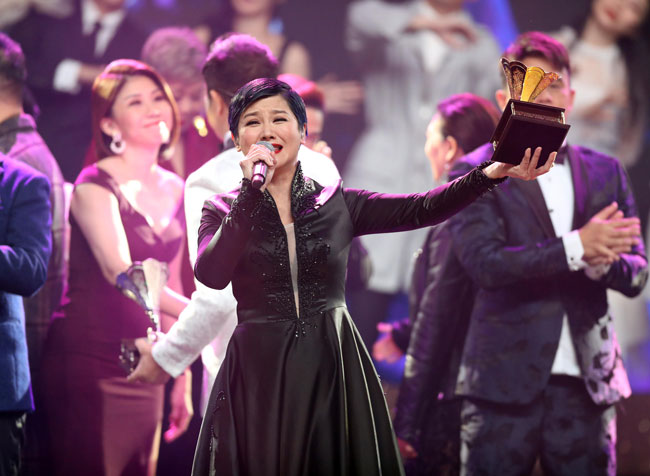 “大魔王”李玉钦再次凭着出色的歌声，摘下其在 Astro 歌唱大赛的第三个冠军宝座！