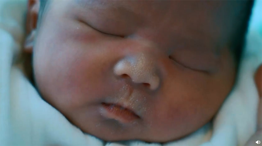 宝宝刚出生时，体重录得3.6公斤。（图/视频）