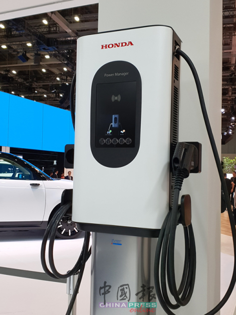 本田汽车的Power Manager，是电动车的能源支援充电器。