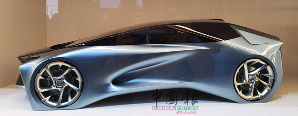 凌志汽车Lexus在东京车展上推出这款纯电动车LF-30 Electrifird，成了车展上最吸睛的一款新车品。