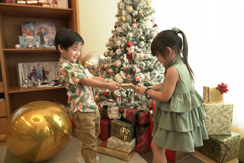 圣诞树下的礼物，早已为不少孩子的童年生活留下难忘的美好回忆！
