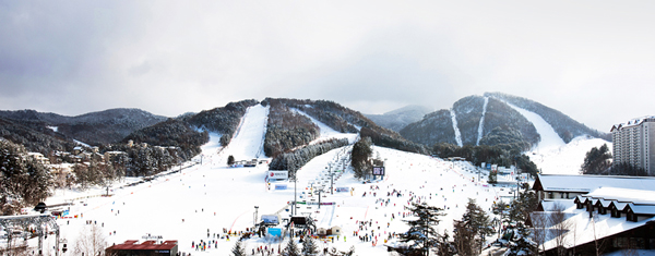 图：龙平滑雪场官网