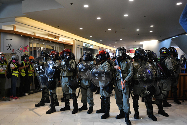 香港防暴警察有能力在室内和局促空间展开执法拘捕行动。