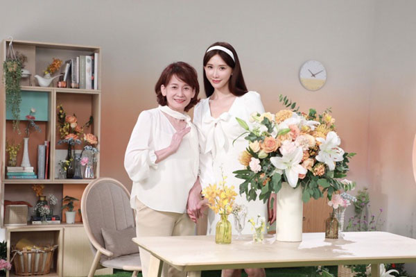 林志玲和妈妈吴慈美。