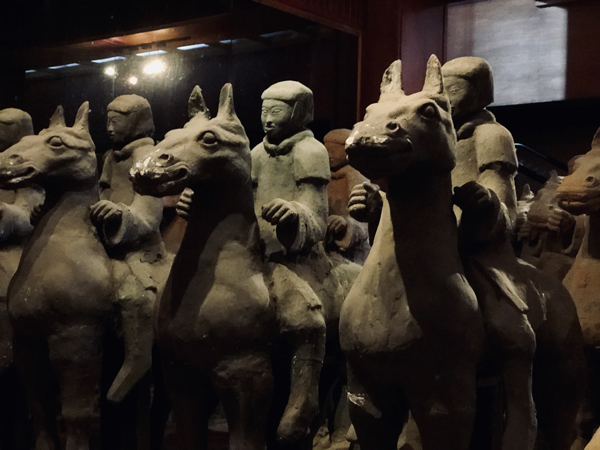 来徐州，一定要到楚王陵与兵马俑博物馆一窥汉文化的浩瀚一角。