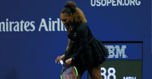 美网决赛砸烂球拍 瑟琳娜以8.6万拍卖