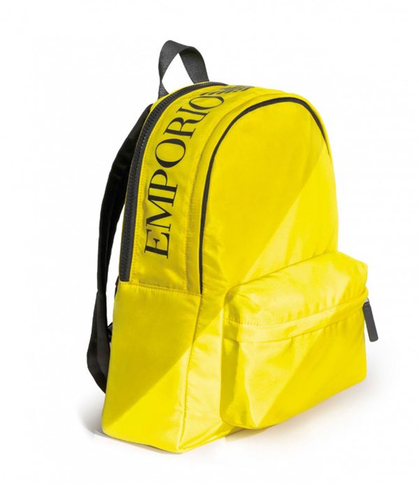 Emporio Armani鲜黄色后背包。
