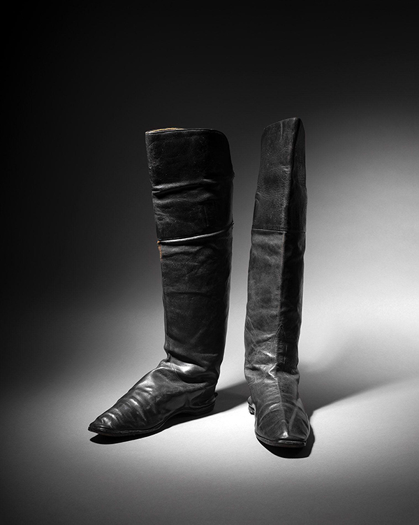 拿破仑的靴子，以11万7000欧元成交。