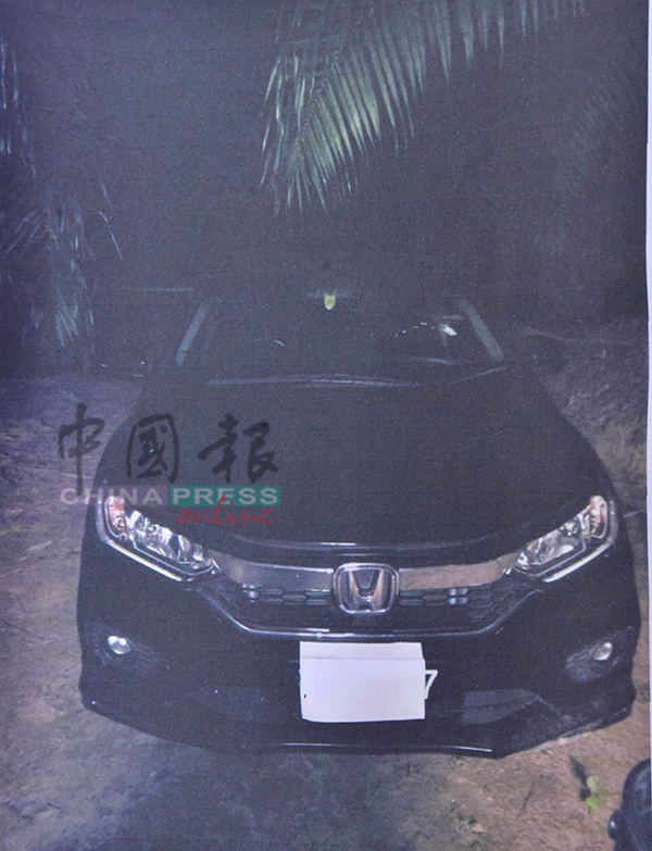 被歼灭的两名绑匪所乘坐的本田城市轿车。