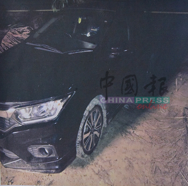 被歼灭的两名绑匪所乘坐的本田城市轿车。