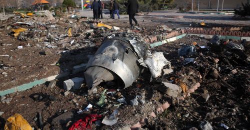 ◤伊朗坠机◢ “美国引发的人为失误”  伊朗承认击落乌克兰客机
