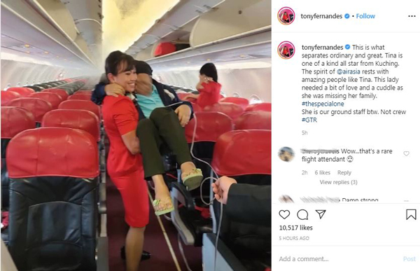 东尼大赞蒂娜的行为展现了亚航精神。