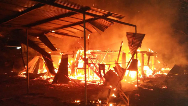 烈火烧毁甘榜屋，1名母亲及6名孩子丧生火海。