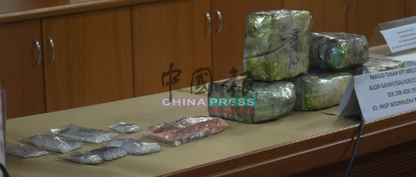 警方肃毒组充公价值近30万令吉、未经处理及包装的毒品。