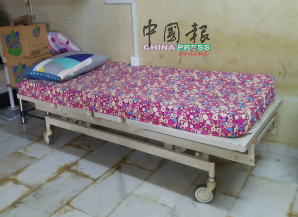 峇章残障儿童爱心中心面对床不足问题。