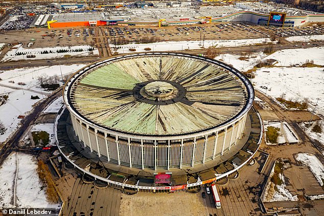 圣彼得堡体育馆与音乐会综合大楼原来的模样。