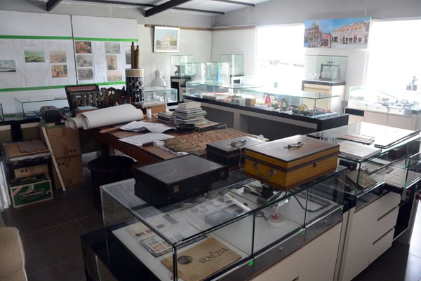 忆南洋博物馆收藏许多记载历史的古董。