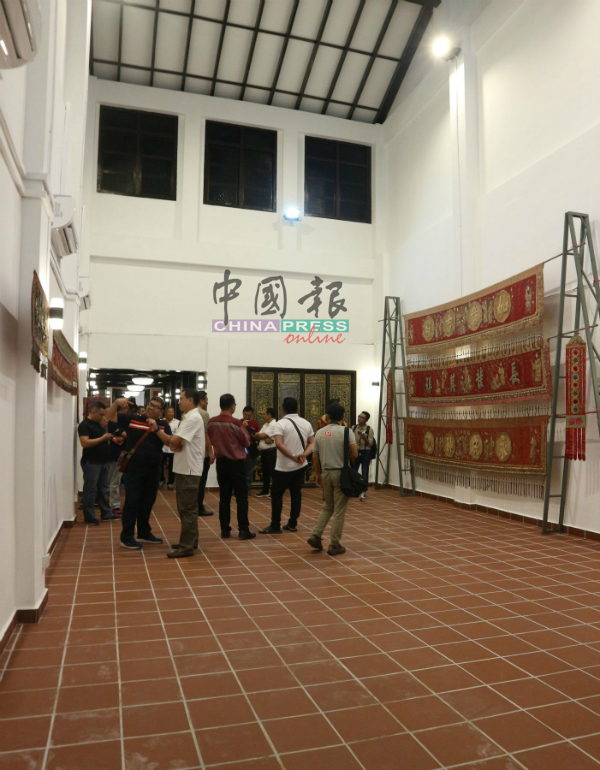 王舡博物馆也收藏善信送给勇全殿的横彩，历史悠久。