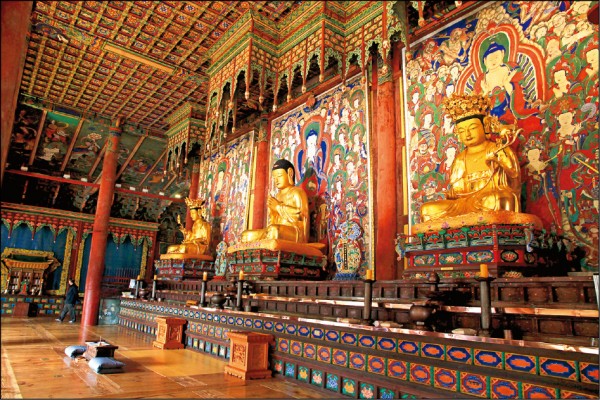 韩国三大寺院之一的海印寺。