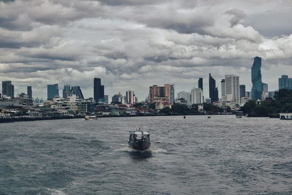 曼谷最主要的河昭披耶河。