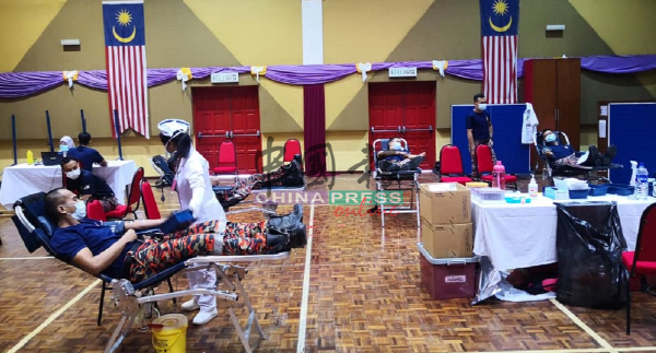 一年一度捐血活动，获消拯员踊跃响应。