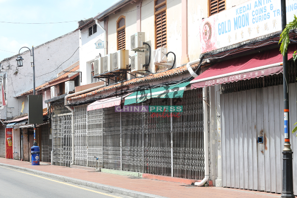 已商业化的鸡场街，在受行动管制令影响下，超过八成的店铺都暂时休业。