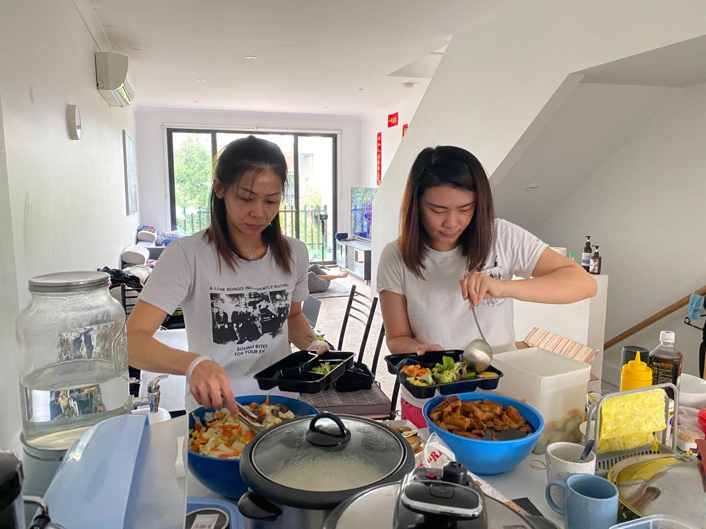 从买食材、煮食到包装都亲力亲为，诚意十足。