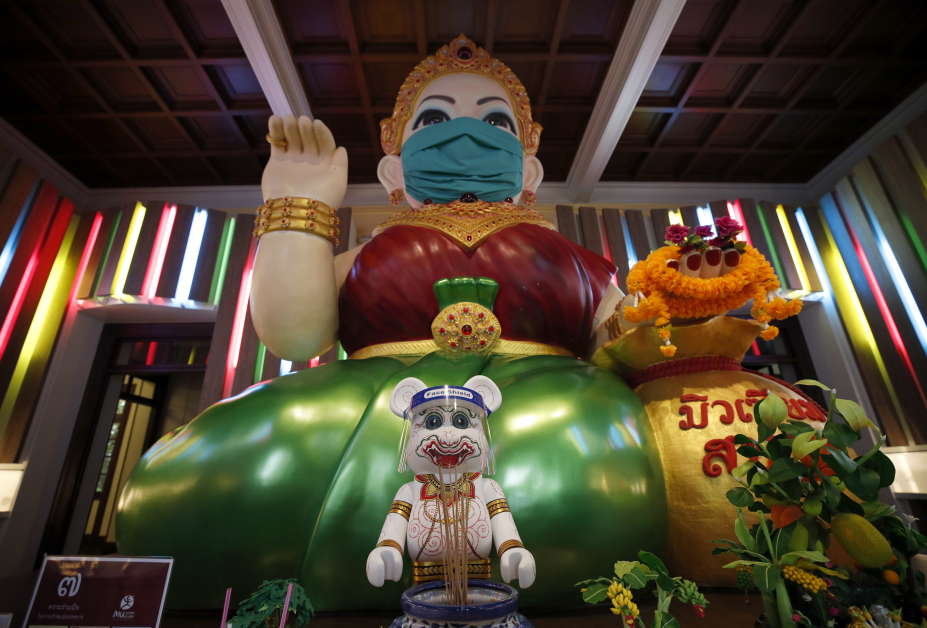 南卦神像和哈奴曼神猴神像做足了防疫措施。