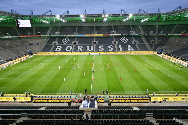 德国政府批准德首联赛的复赛计划，预计德首联赛会在5月下旬时以空场的形式重启。（新华社）