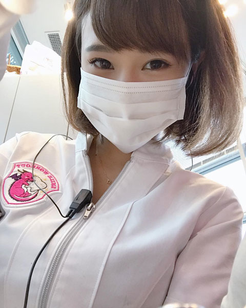 24岁的西原爱夏被封为“最美牙医”。图/IG