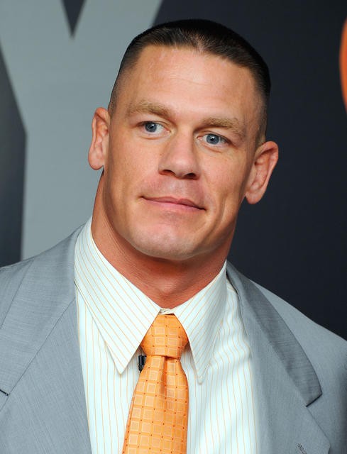 John Cena的寸头十分适合他。