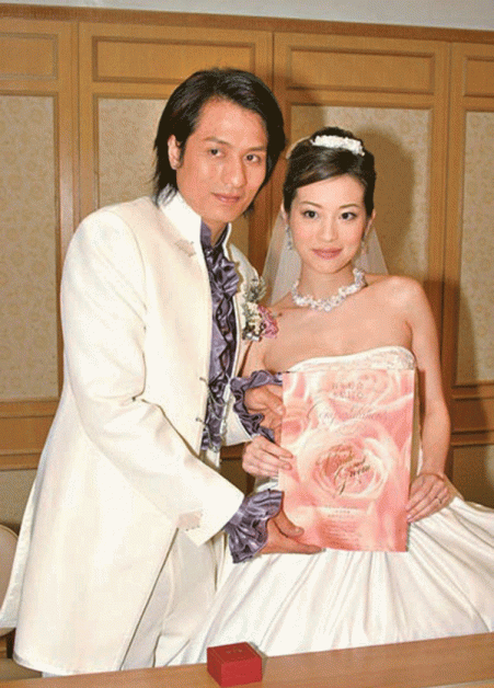 林雅诗（右）于2005年跟温文英结婚，10年后离婚。